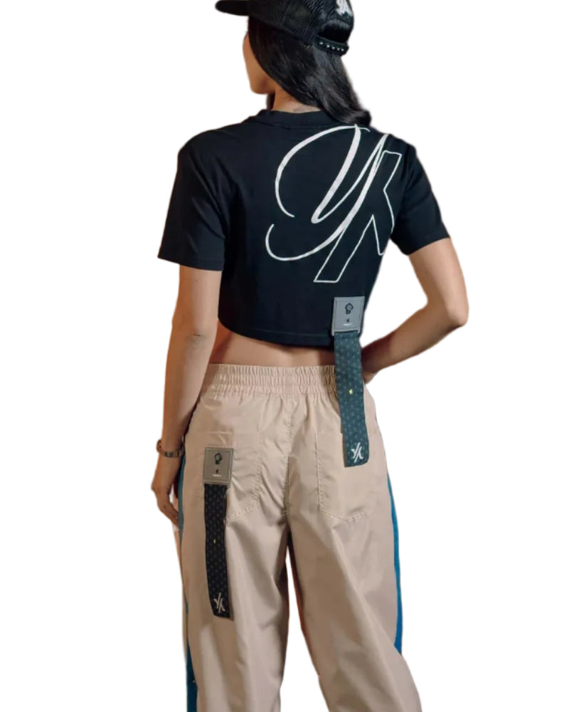 CAPACITY CROP TOP