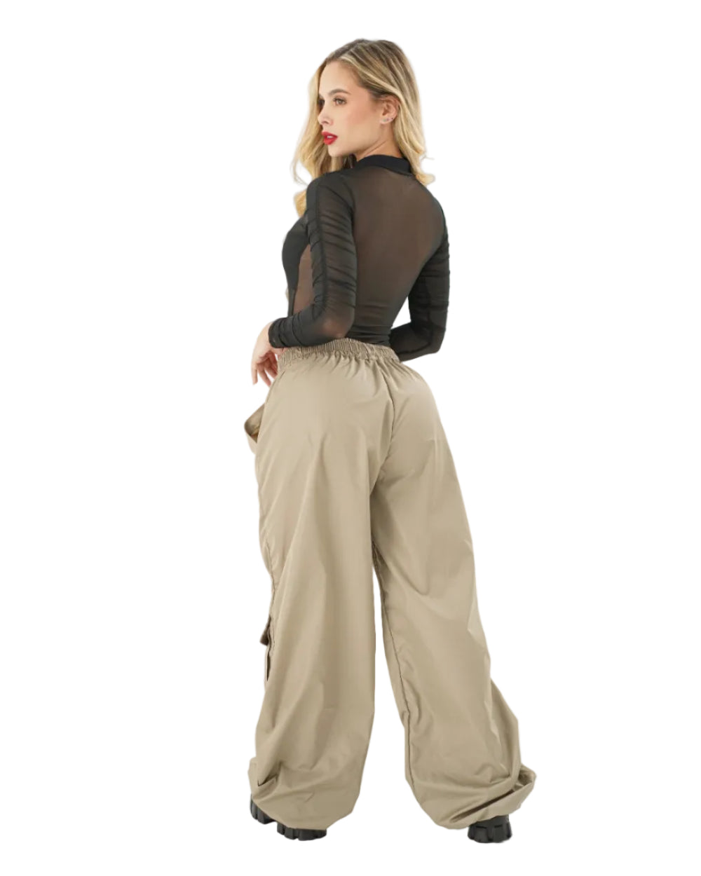 Body Avignon Labeur Crema Mujer Detrás Modelo