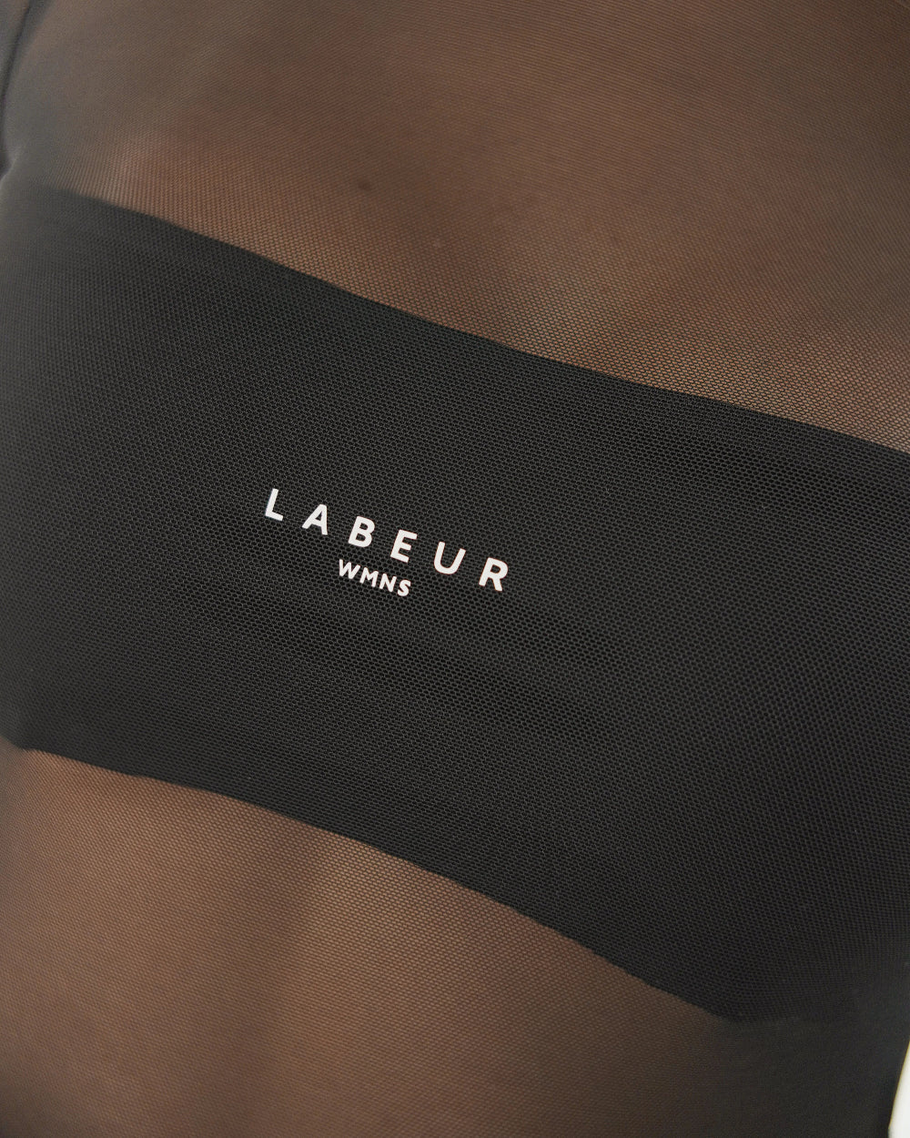 Body Avignon Labeur Crema Mujer Frontal Modelo Detalle