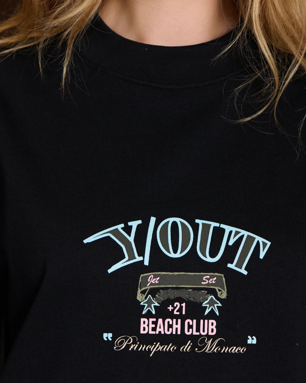 Camiseta Principato T-Shirt YOut Negro Mujer Frontal Modelo Detalle