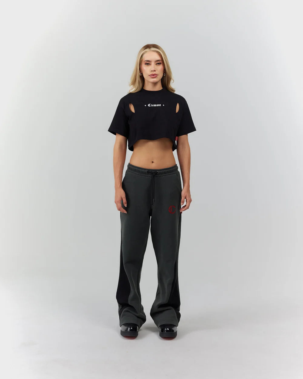 Crop Top Ardente Clemont Mujer Color Negro Frontal Modelo