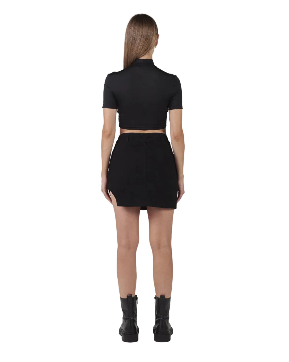 Crop Top Cassiopea Clemont Negro Mujer Detrás Modelo