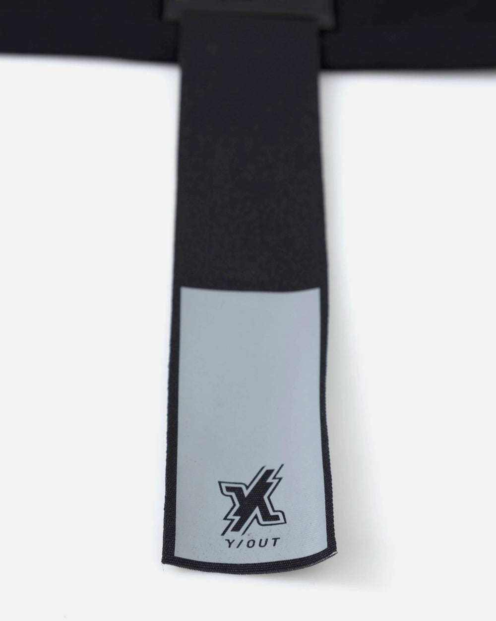 Crop Top Hide Crop Yout Negro Mujer Detrás Detalle