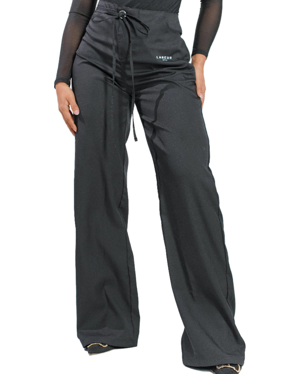 Pantalón Talia Labeur Negro Mujer Detalle Modelo