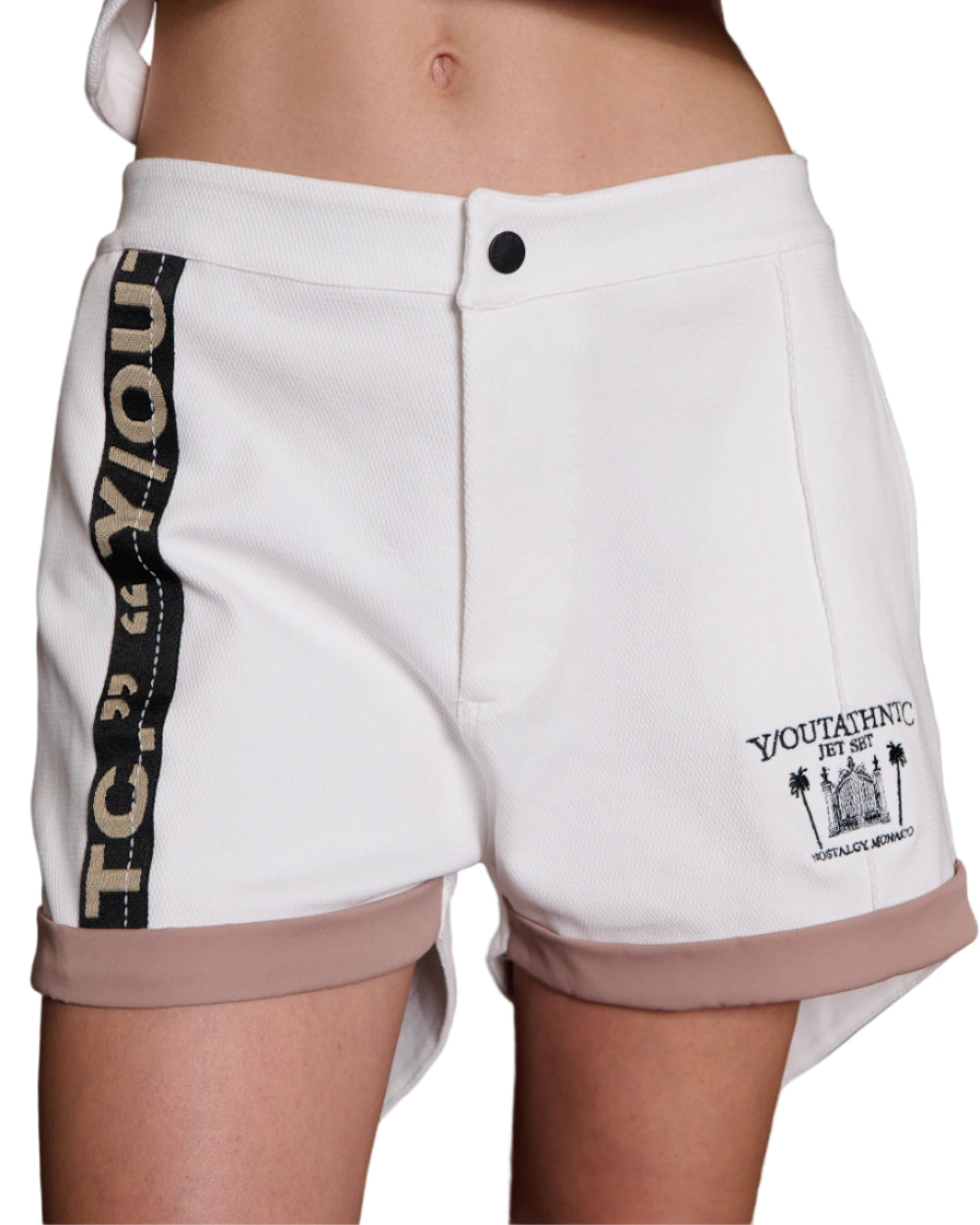 GATE SHORT YOut Mujer Frontal Modelo