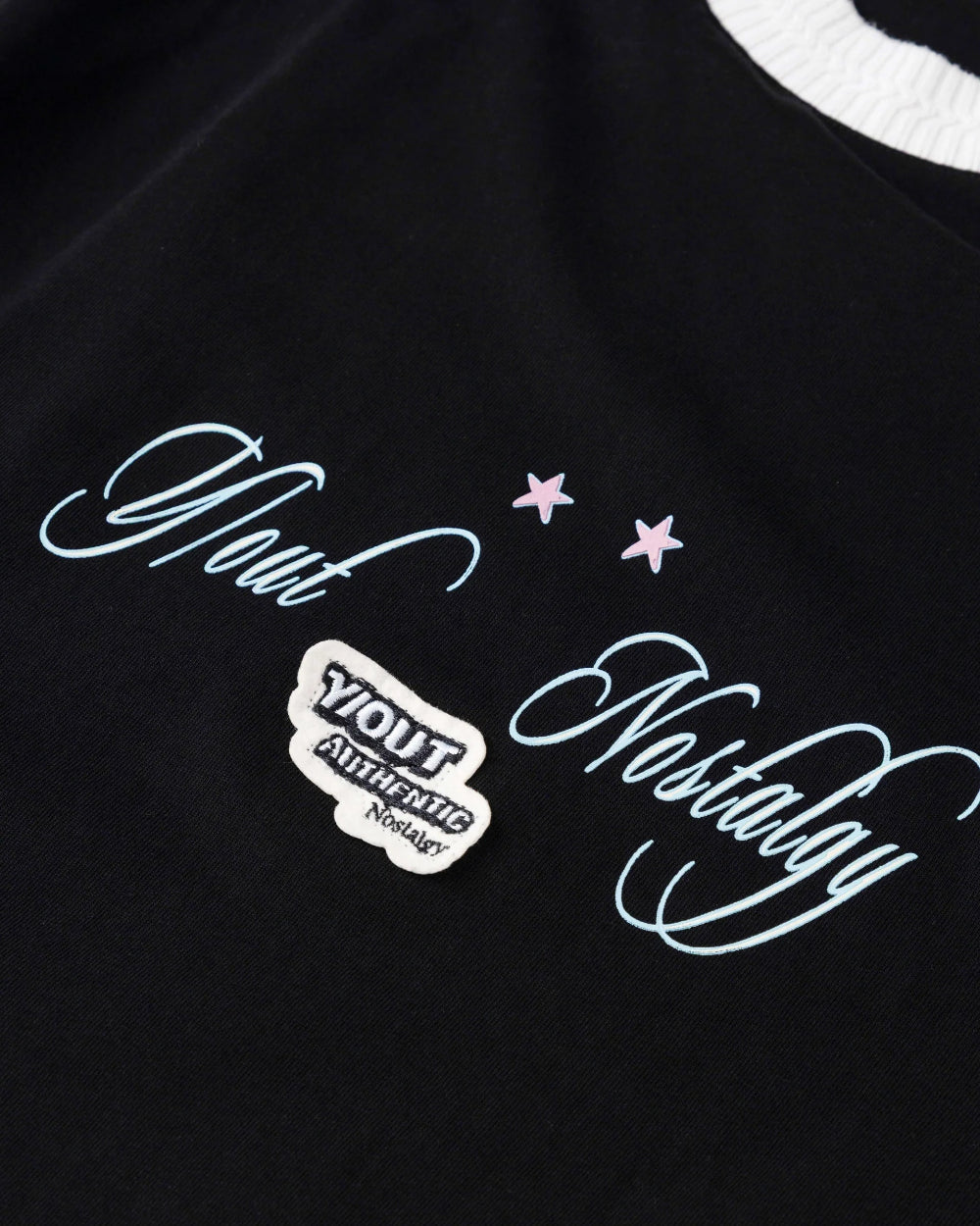 Camiseta Sommat Tshirt YOut Negro Mujer Frontal Detalle