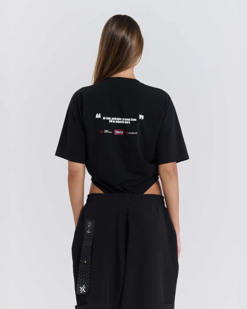 BODY BLACK CHARTER YOUT MUJER TRASERO MODELO