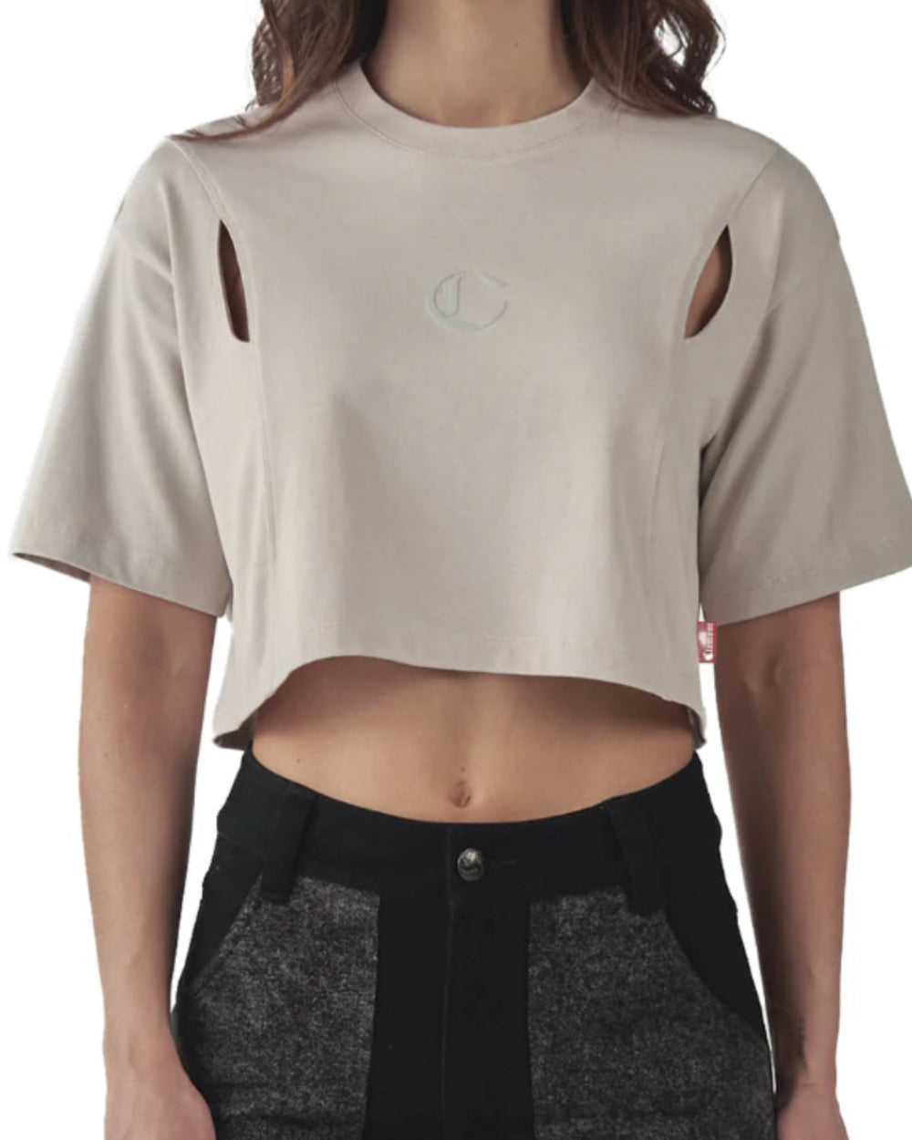 Crop Top Oversized Illuminazione Clemont Plateado Mujer Frontal Modelo
