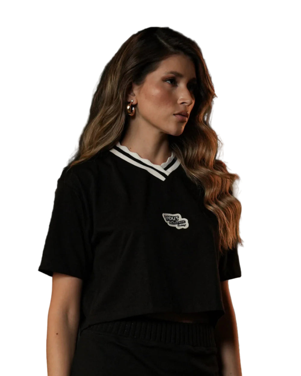 Crop Top Behave YOut Negro Mujer Lateral Modelo