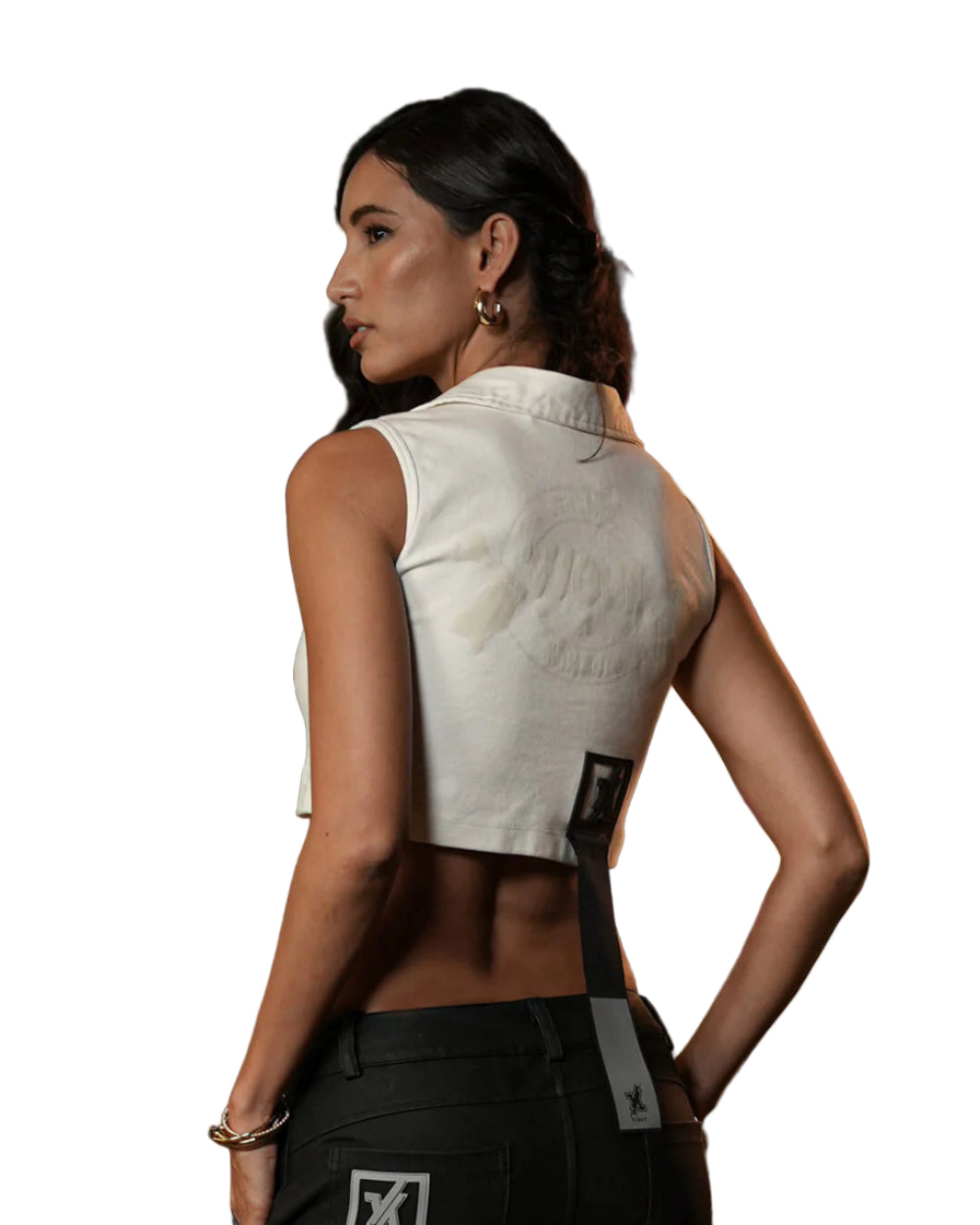 Crop Top Tea Top YOut Crema Mujer Detrás Modelo