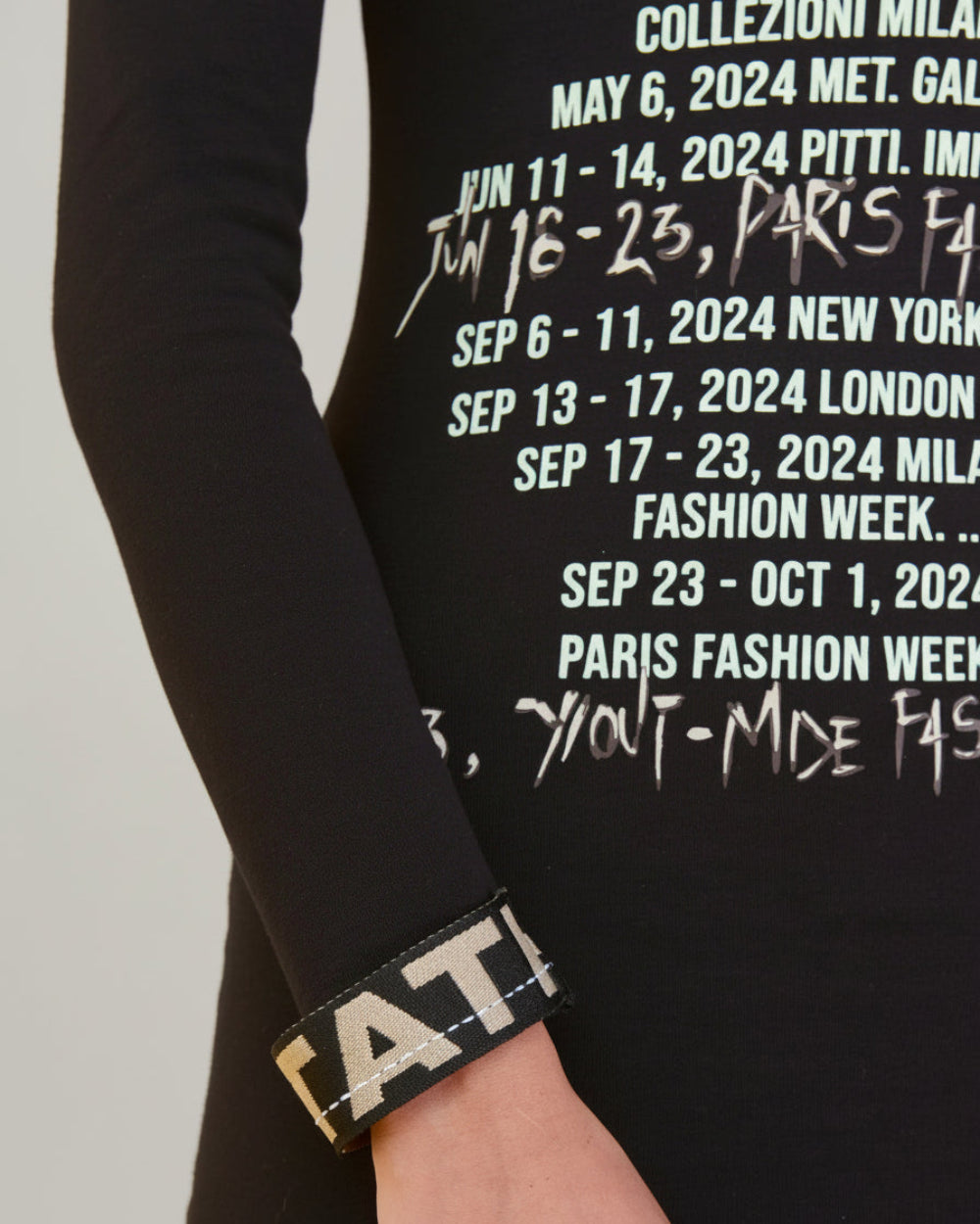 Falda Posh Skirt YOut Negro Mujer Frontal Detalle