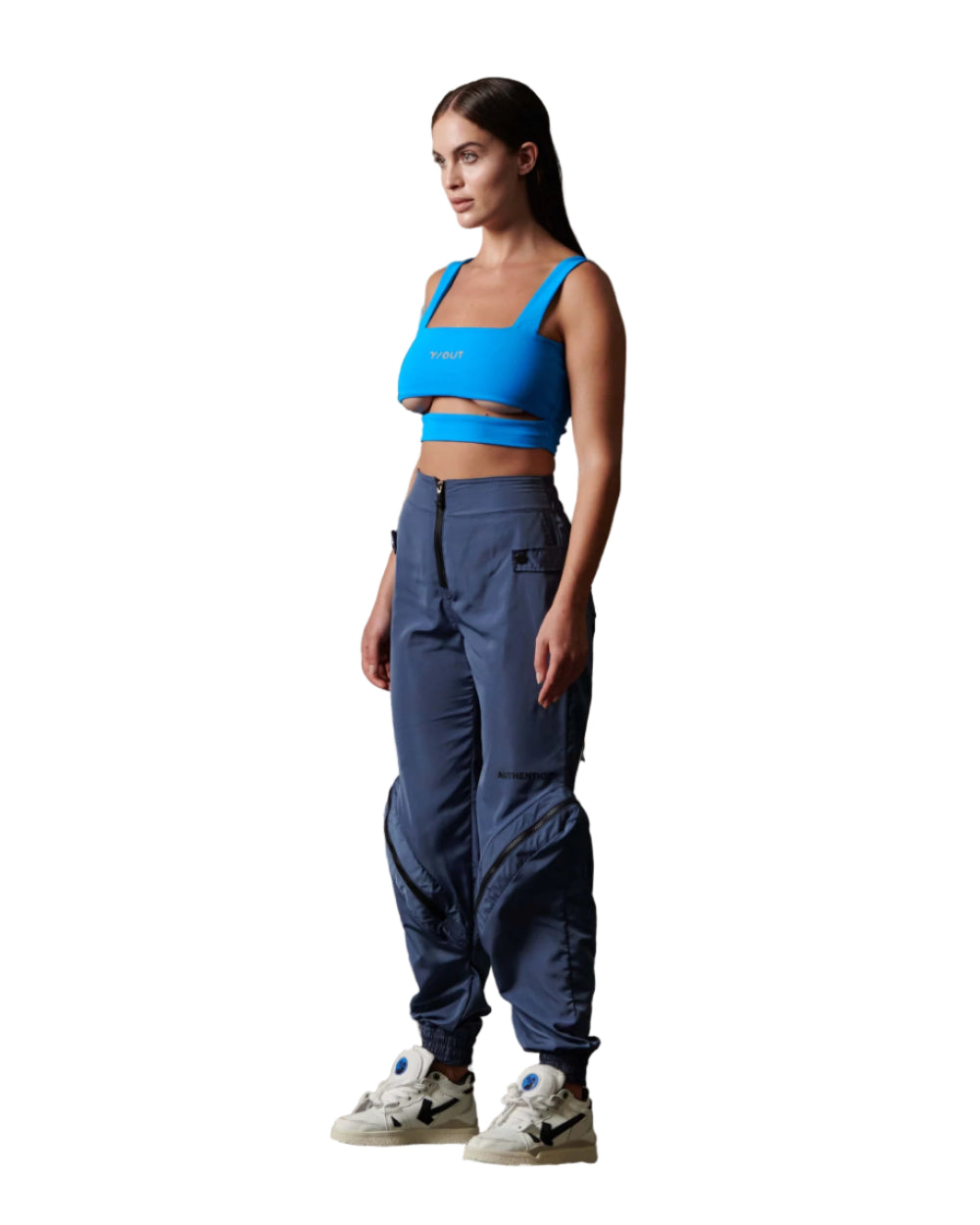 Jogger Boreal YOut Azul Navy Mujer Lateral Modelo