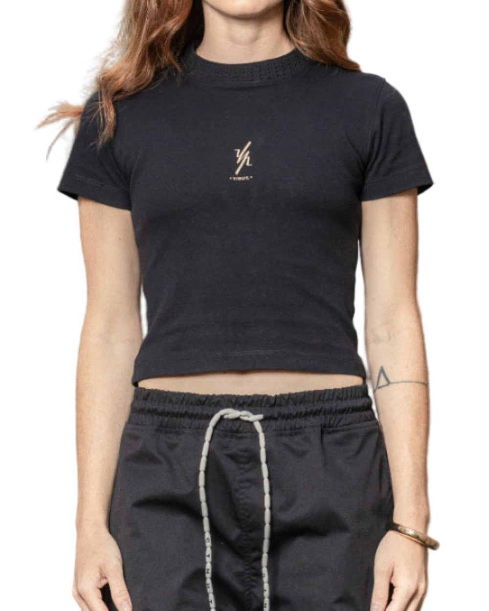 Camiseta DIgger T-Shirt YOut Mujer Negro Frontal Modelo