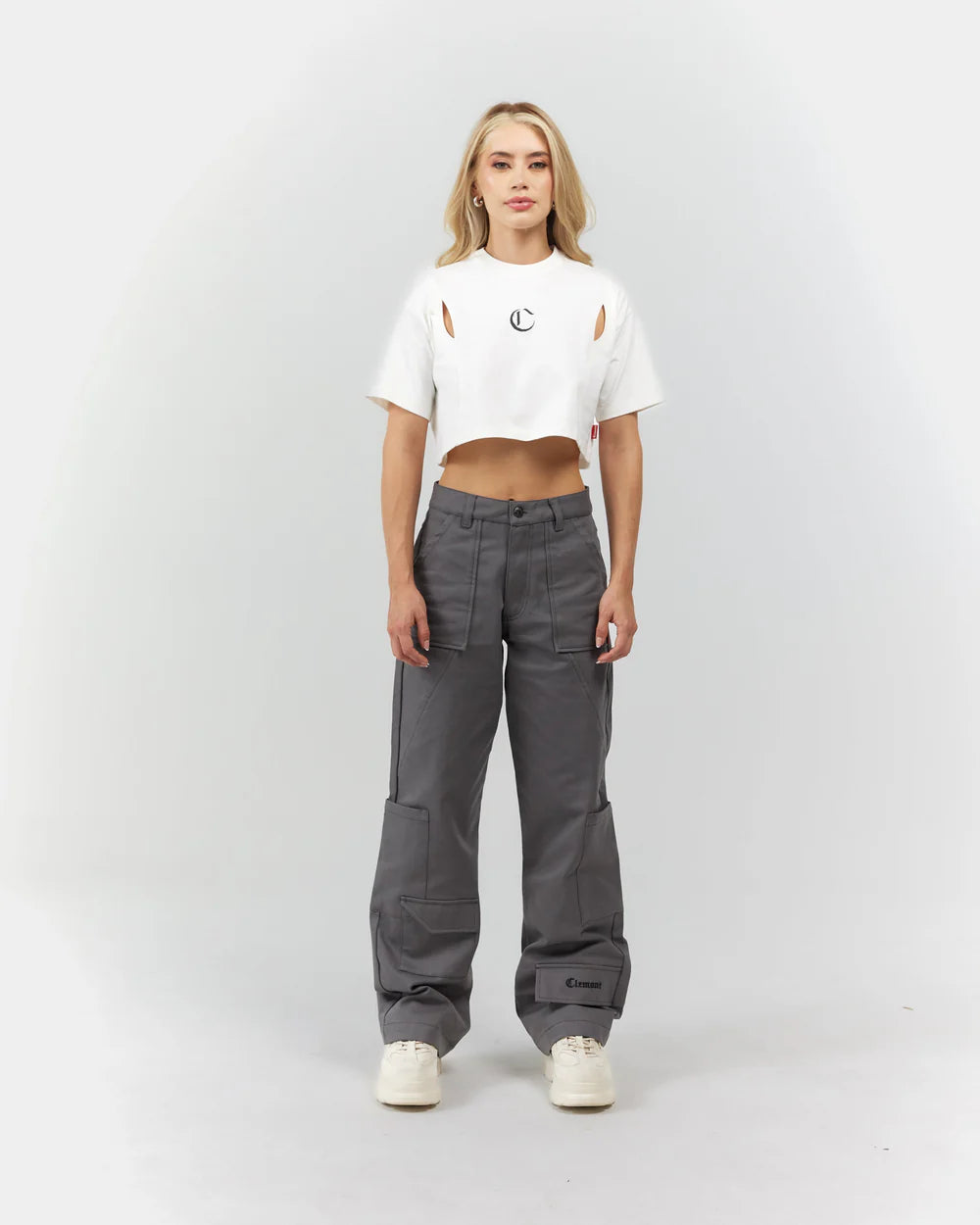 Crop Top Armonioso Clemont Mujer Color Blanco Frontal Modelo