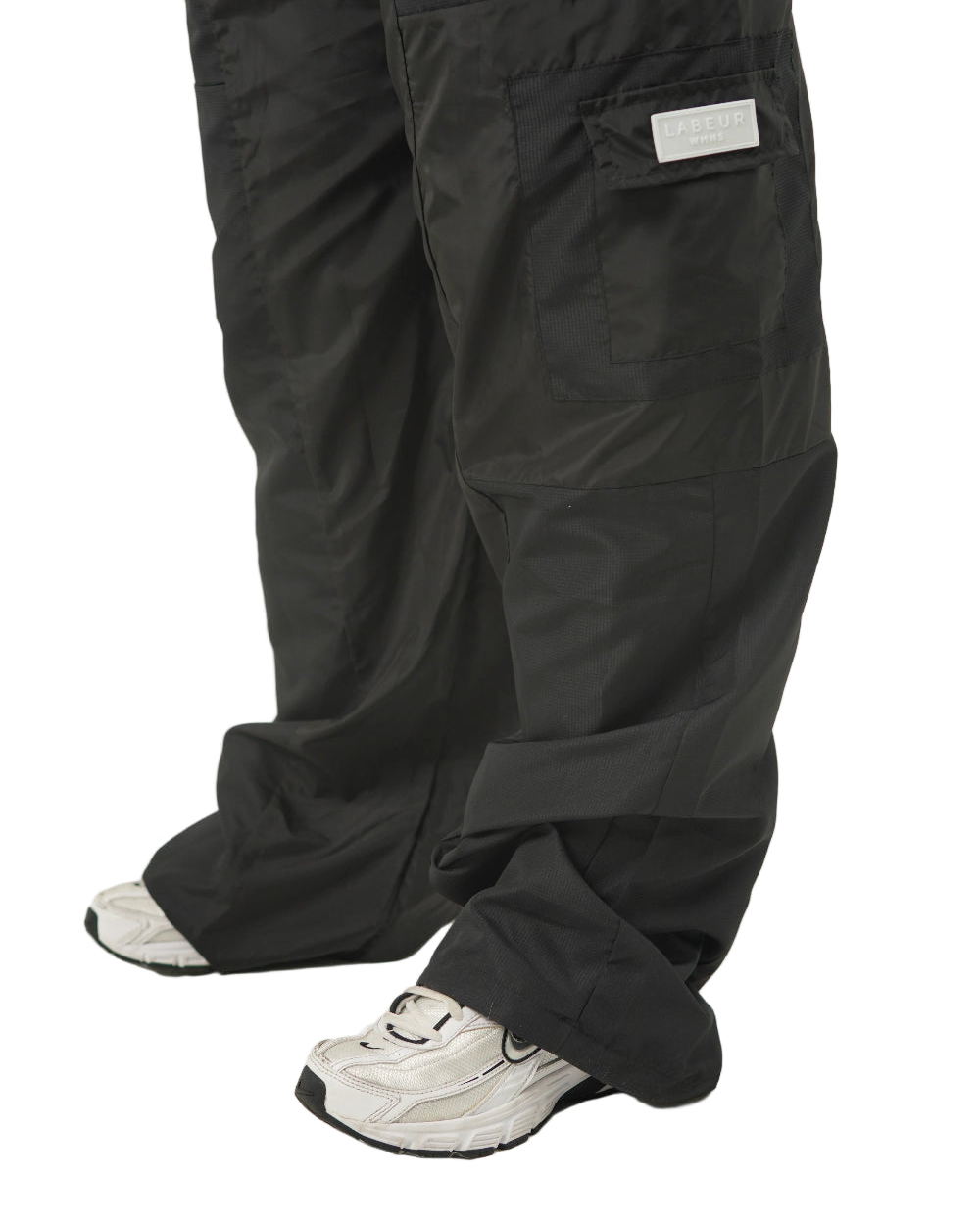 Pantalón Ferrera Labeur Negro Mujer Lateral Detalle Bota Modelo