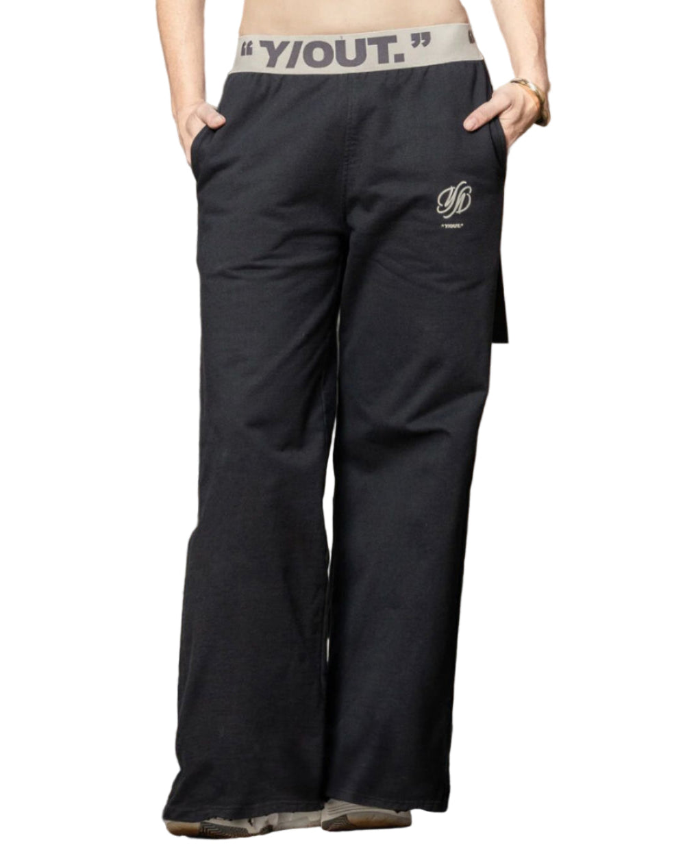 Sudadera Fungi Sweat Pants YOut Mujer Negro Frontal Modelo