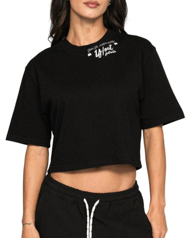 Crop Top Tape Chest You Negro Mujer Frontal Modelo
