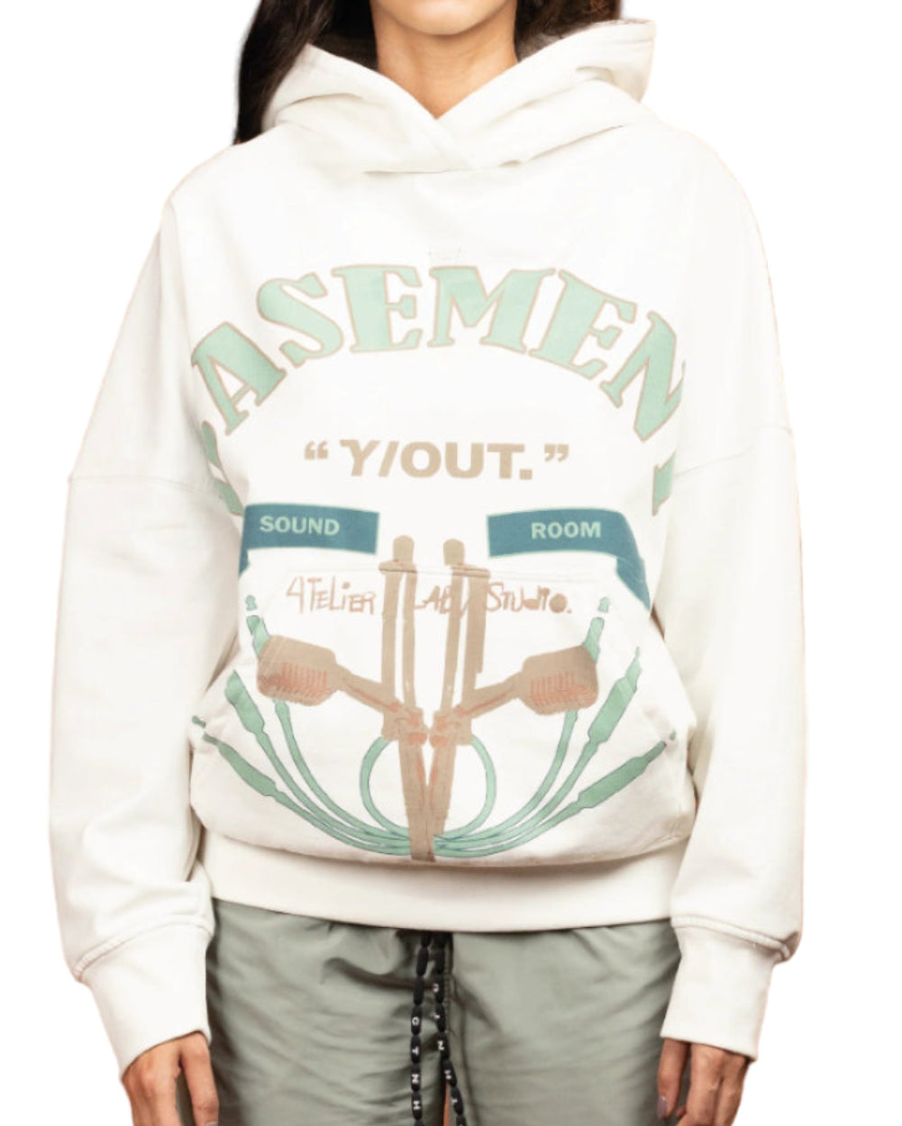 MC HOODIE YOut Mujer Frontal Modelo